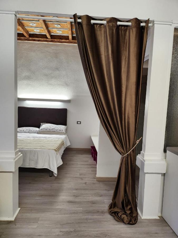 Mansarde & Suite Maison 1706 Lago Orta Борґоманеро Екстер'єр фото